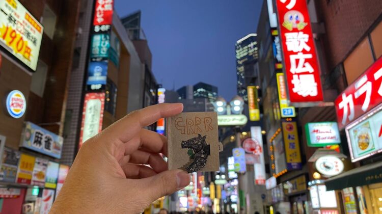 When I write Tokyo, my hands think miniatures: una mini exposición de Naranja en Japón.